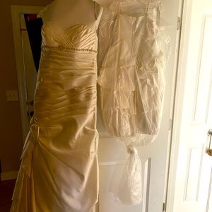 David’s wedding dress bought 5 years ago mint condition size 10